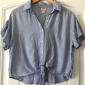 MOSSIMO Striped Flutter Sleeve✨